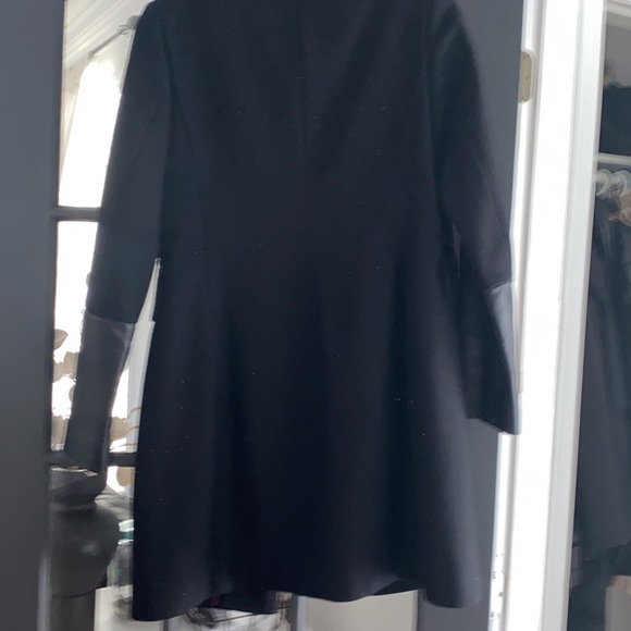 Coat - Picture 7 of 7